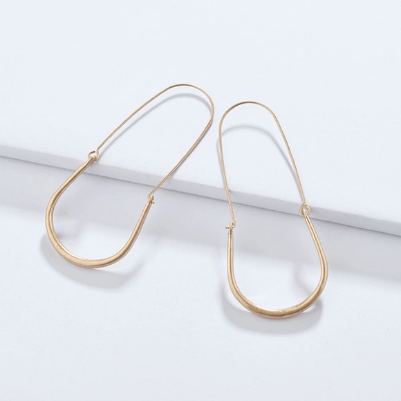Chic Silver Minimalist Horseshoe Hoop Drop Earring - Picture 2 of 2
